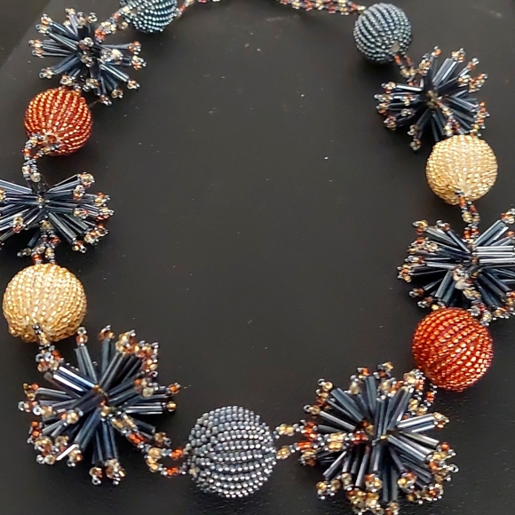 Unique totally beaded Neclace with 7 beaded ballls and 6 beaded clusters - Picture 1 of 4